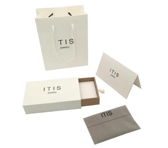 Bo&icirc;te &agrave; bijoux