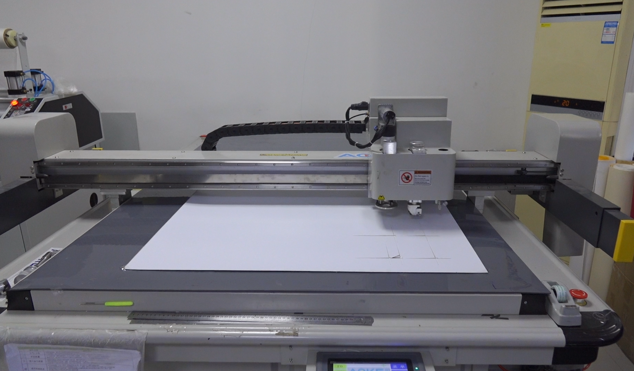 Échantillonnage entièrement automatique pour l'emballage en papier de boîtes à bijoux