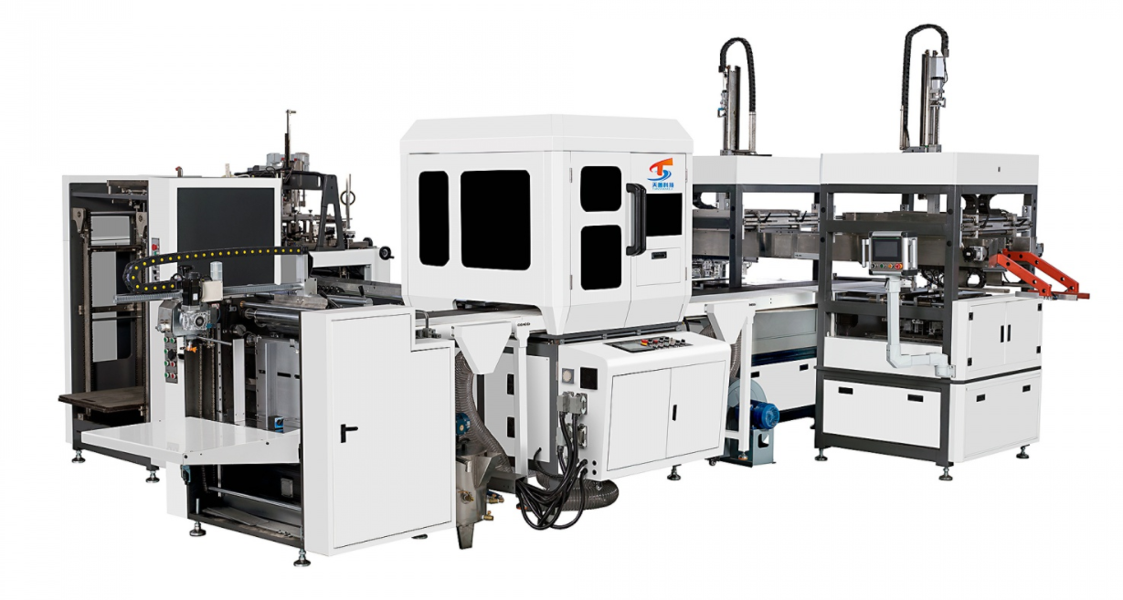 Une ligne de production entièrement automatisée permet une usine de vente en gros d'emballages de boîtes à bagues personnalisées