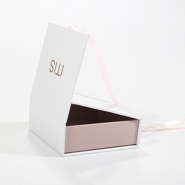 Usine d'emballage en papier de boîte de bracelet personnalisée de nouvelle conception
