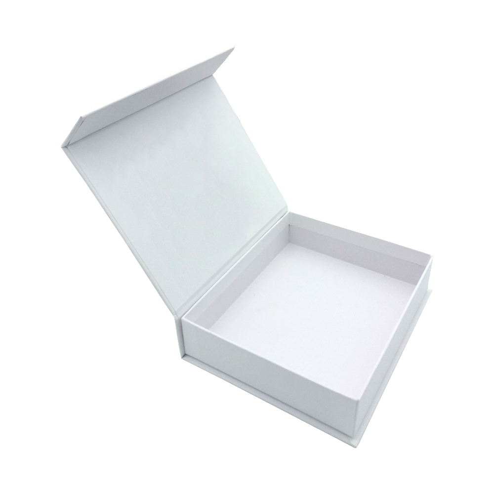 Boîtes de papier d\'emballage de bijoux au détail personnalisées