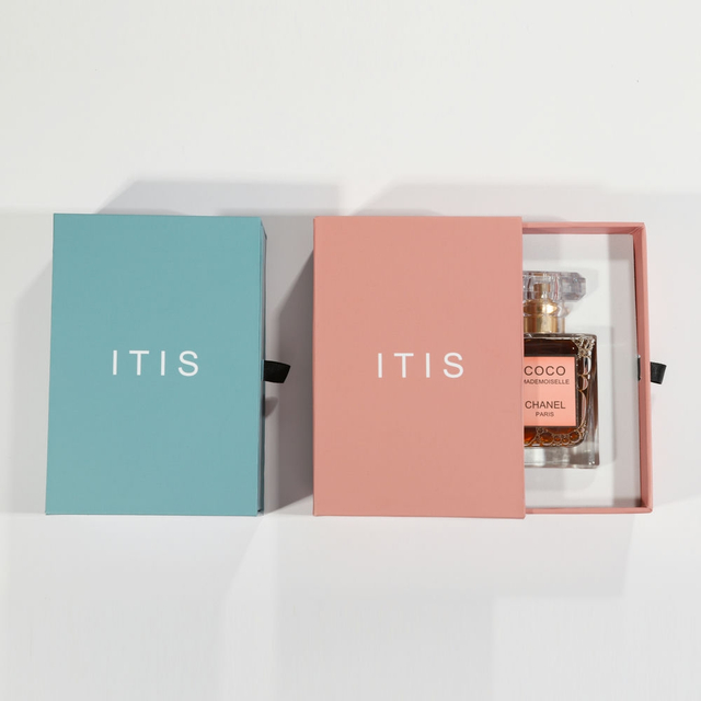 Boîte d'emballage cosmétique imprimée en carton personnalisée