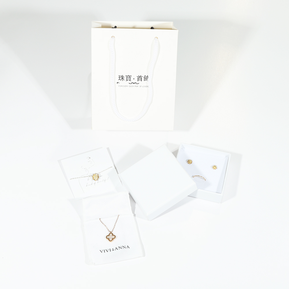 Fabricants de boîtes à bijoux en papier de luxe personnalisées