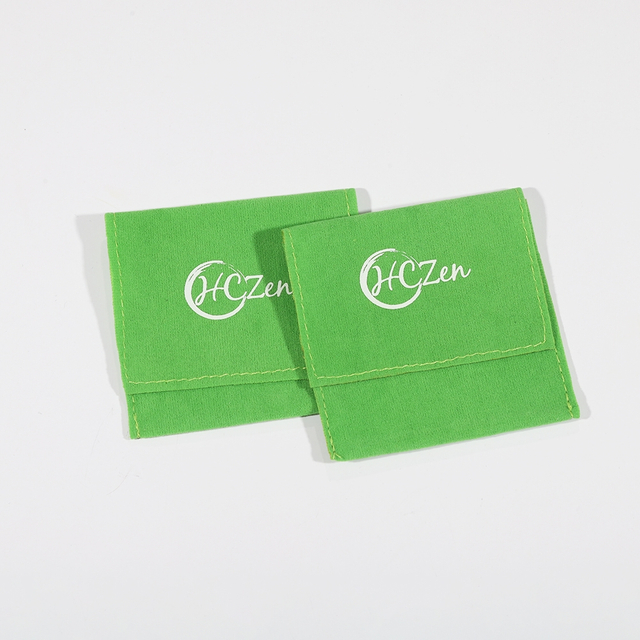 Fournisseur de sacs-cadeaux en velours uniques personnalisés