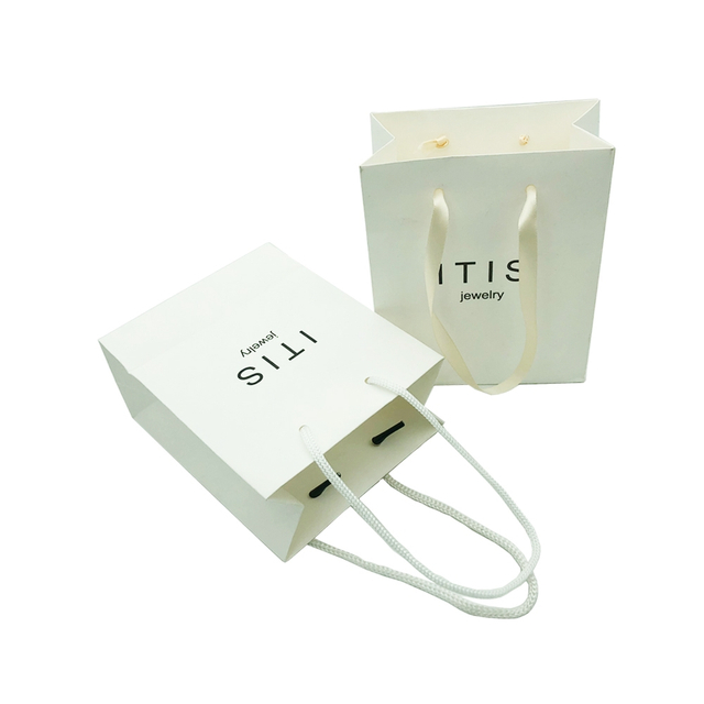 Personnalisation Sacs cadeaux kraft Vente en gros Fournisseur